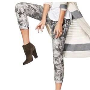 Women's Cabi Tie Dye Marble Gray And White Joggers Size xs